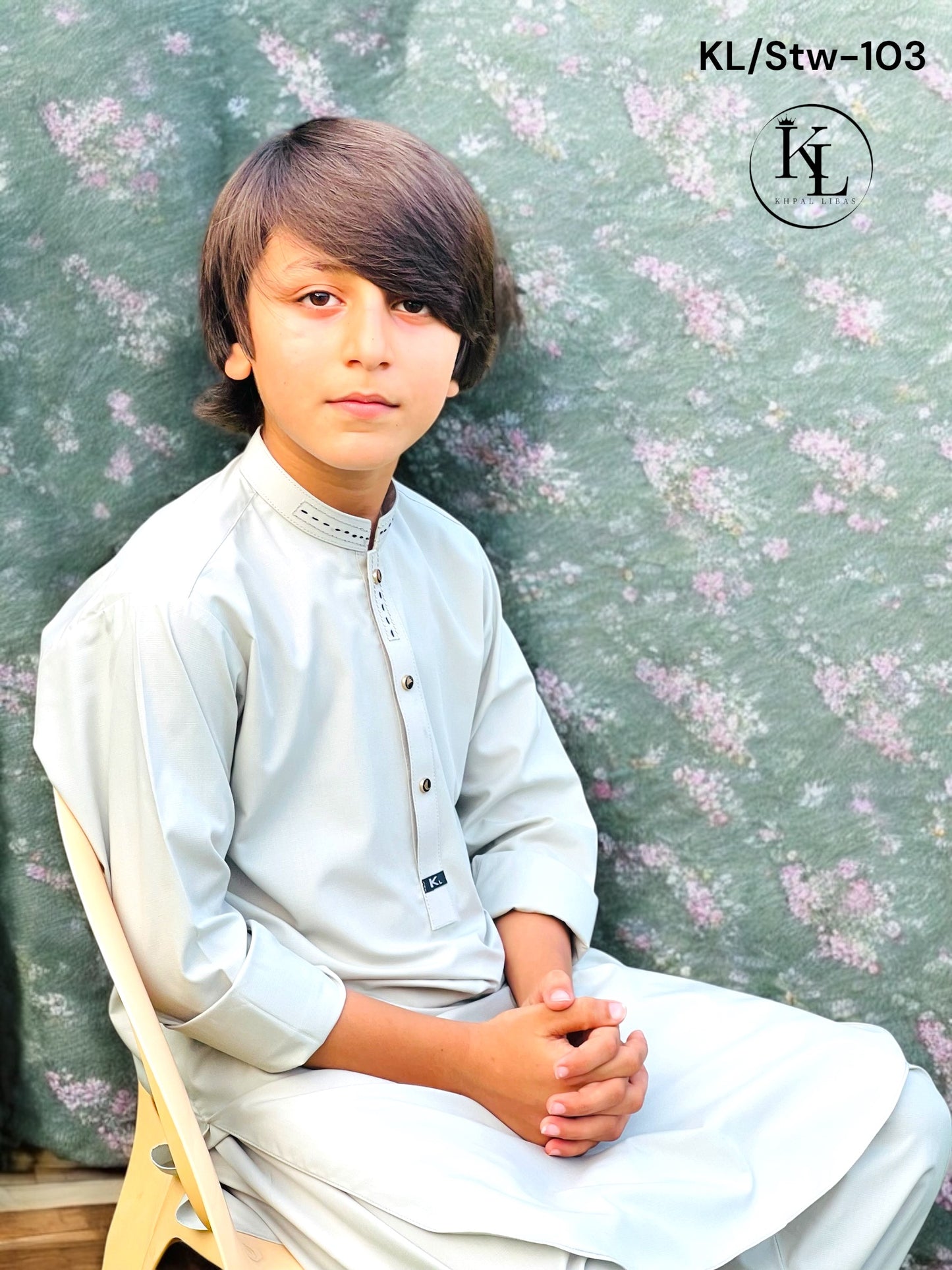 White Kameez and Shalwar (KL/Sww103)