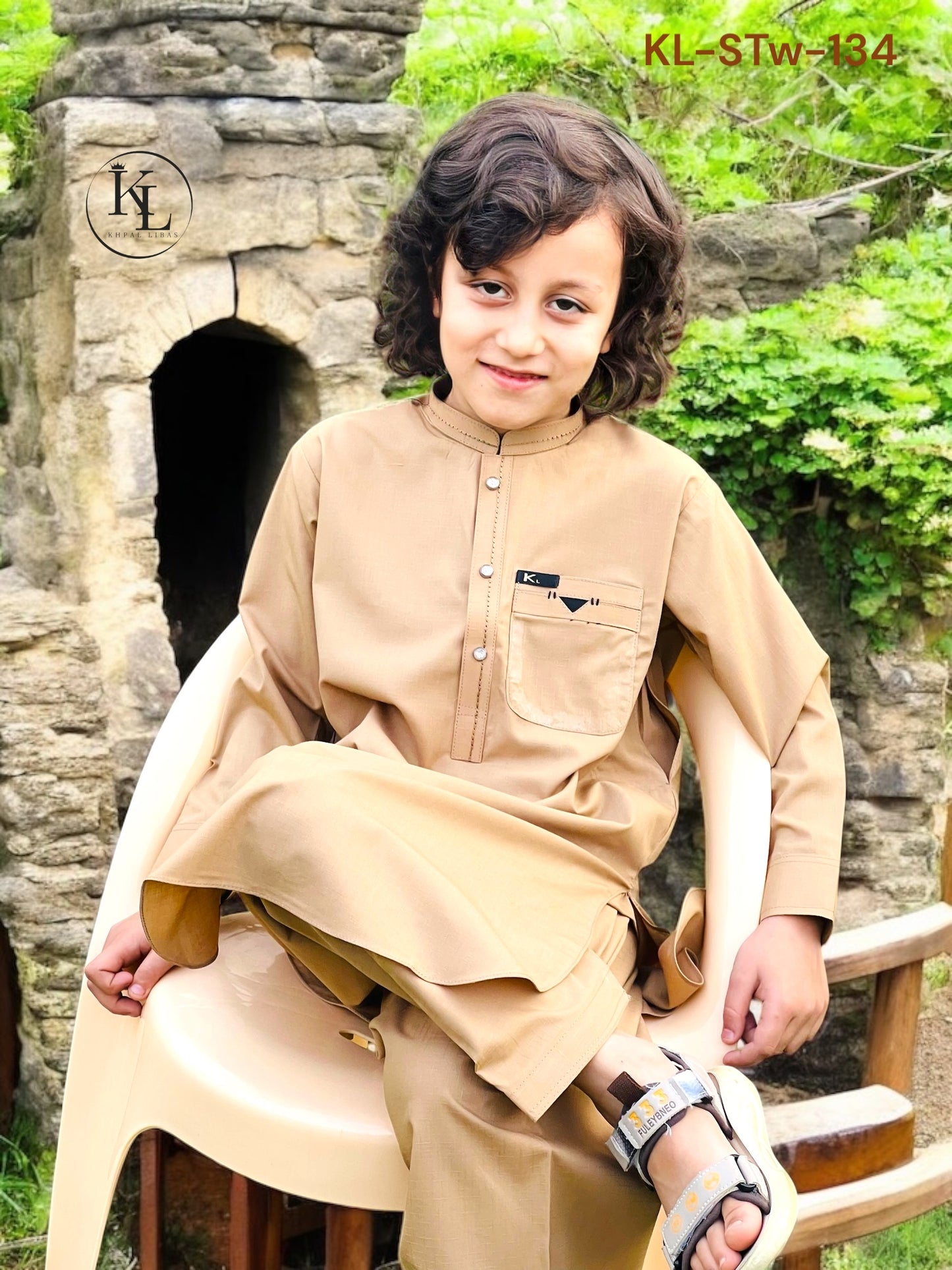 Gold Kameez and Shalwar (KL-STw-134)
